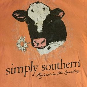 Simply Southern raised in the country T-shirt Sz S